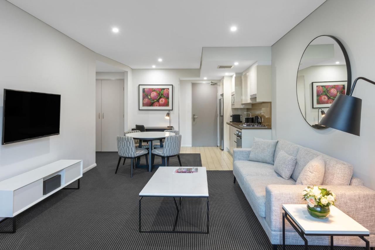 Meriton Suites North Ryde Sydney Exterior photo A typical apartment at the hotel